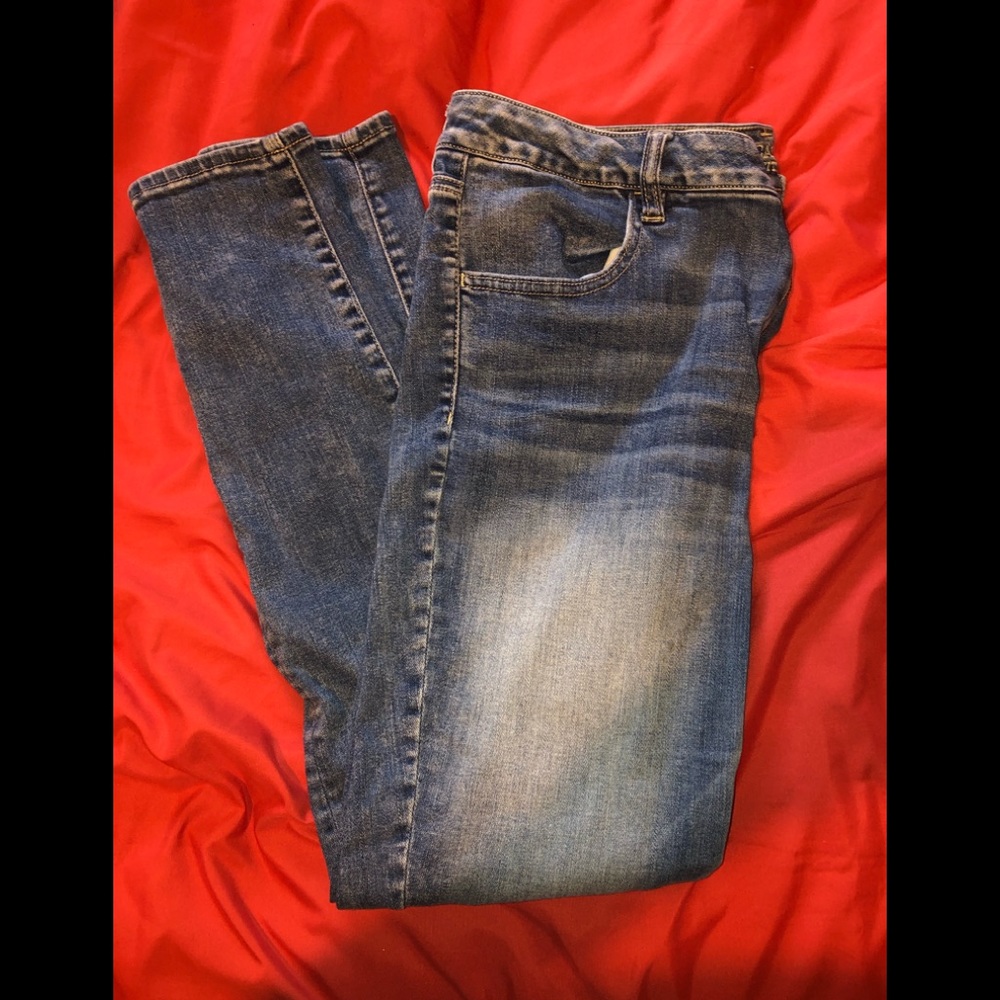 High waisted jeans